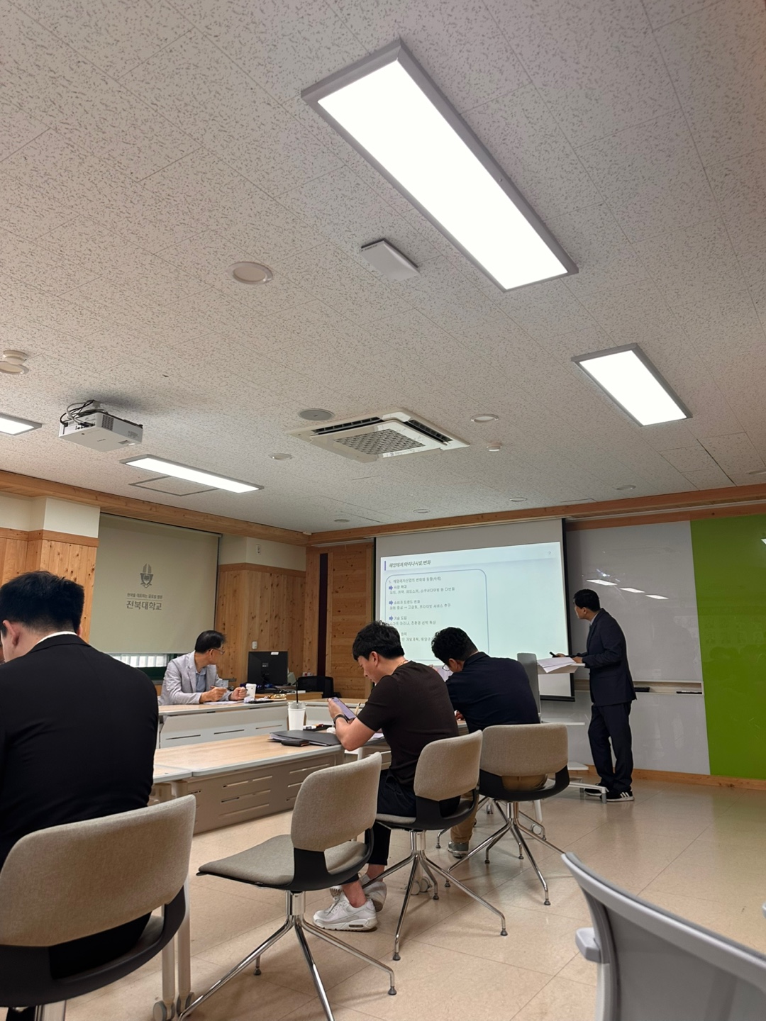 전북대 스포츠과학과, 2025학년도 1학기 2차 세미나 발표회 개최 5번째 첨부파일 이미지