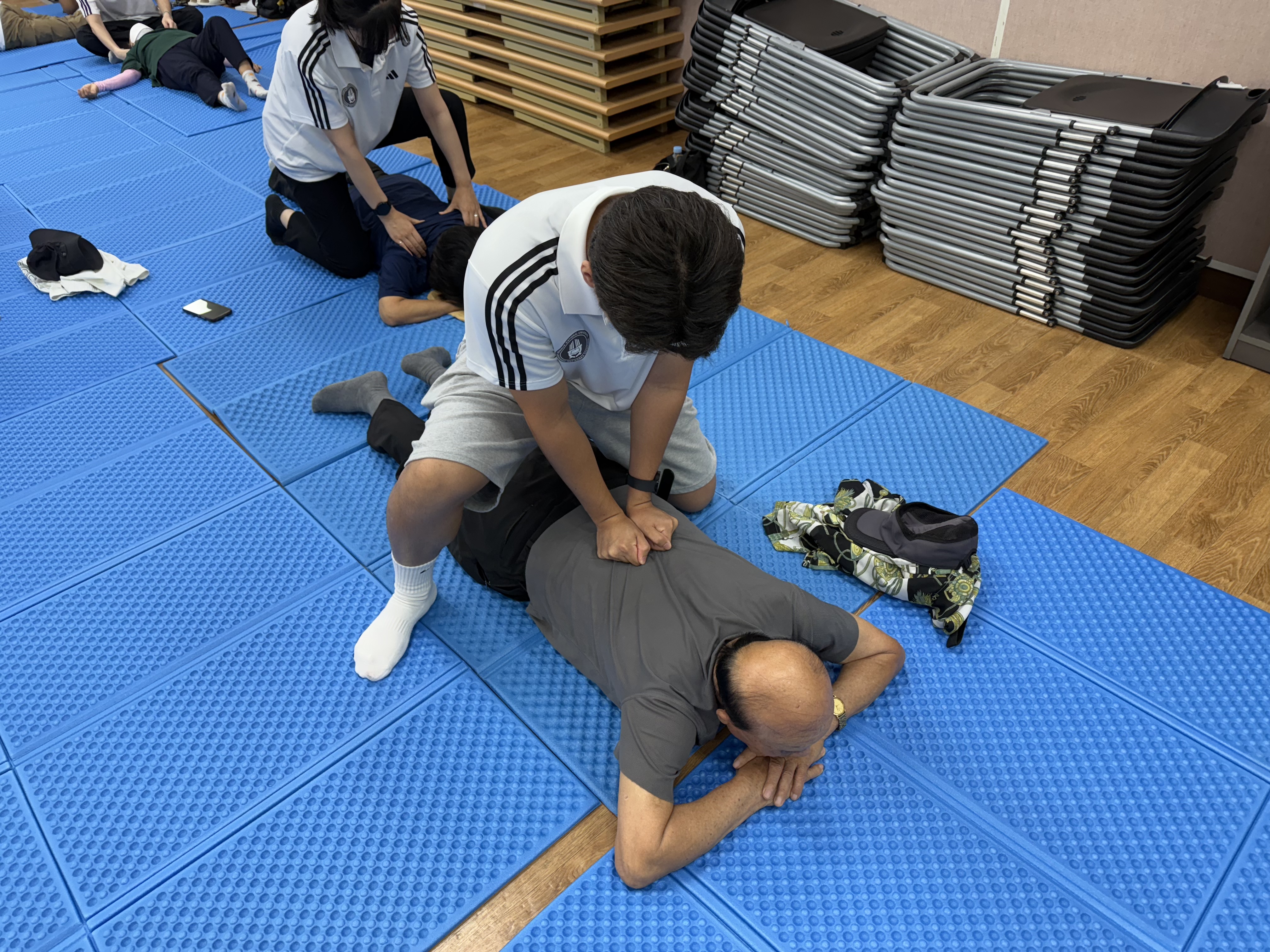 2025년 9월 11일 스포츠과학과 재활분과, 금암노인복지관서 어르신 대상 스포츠 마사지 봉사 진행 2번째 첨부파일 이미지