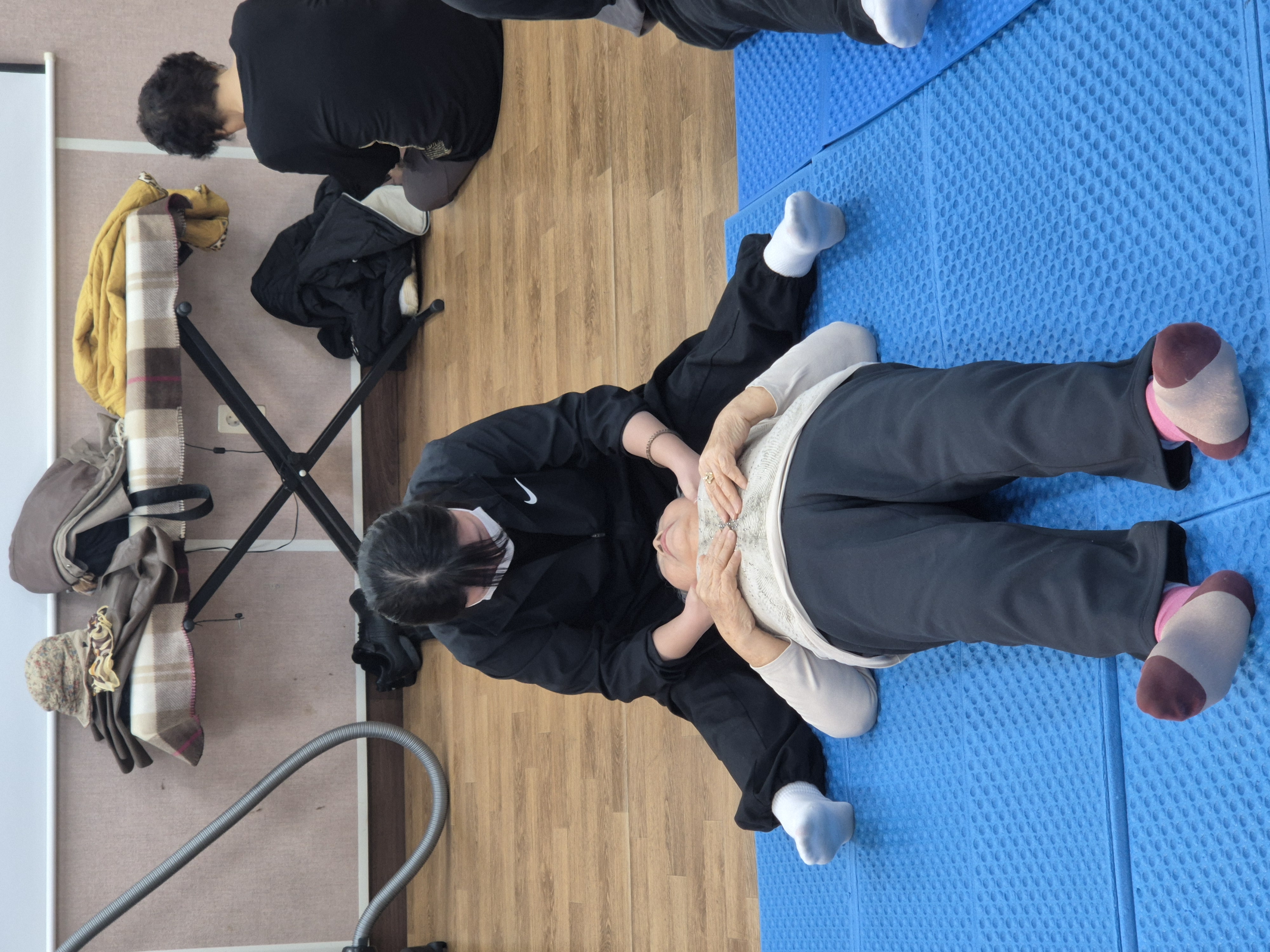 전북대학교 스포츠과학과 재활분과, 2025년 11월 13일 복지관서 스포츠마사지·테이핑 봉사 진행 1번째 첨부파일 이미지