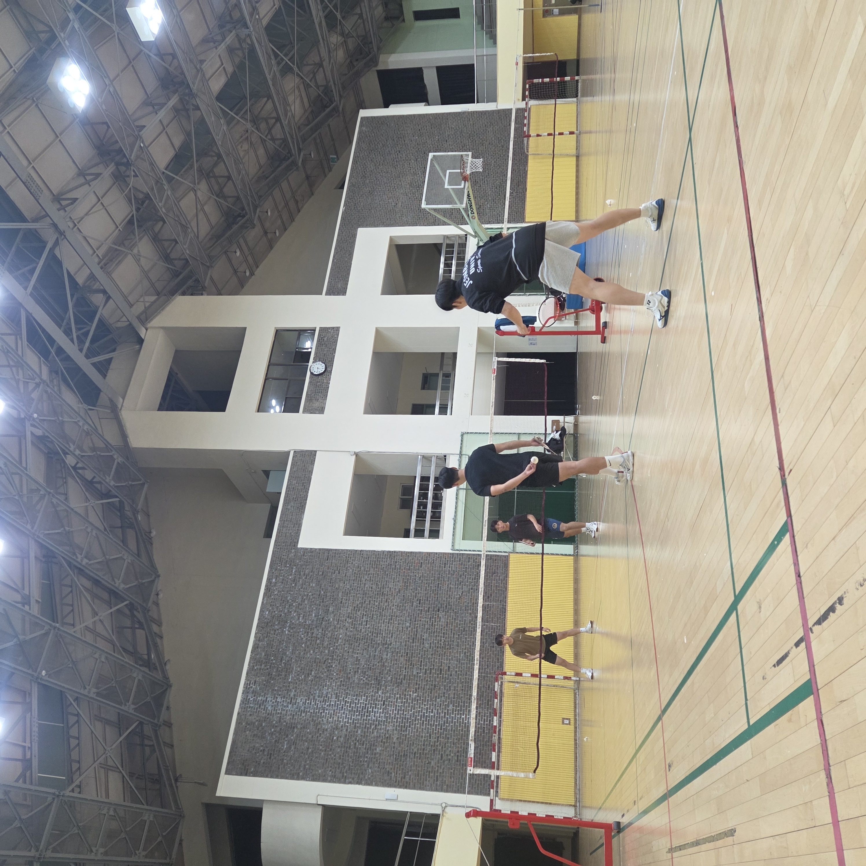 스포츠과학과-체육교육과, 학과 간 배드민턴 친선경기 4번째 첨부파일 이미지