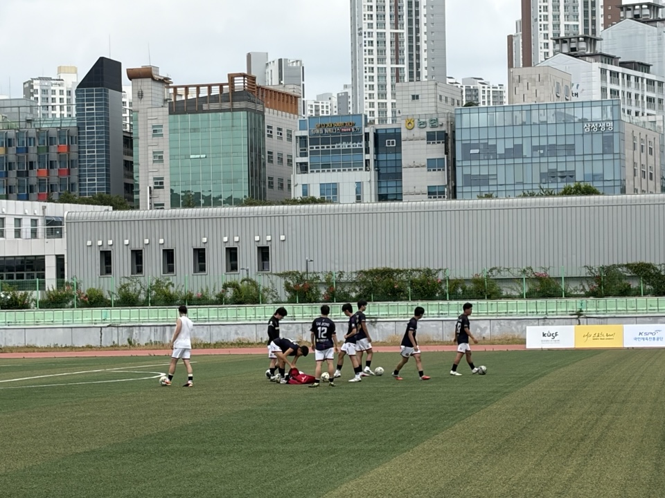 Kusf 클럽챔피언십 2026 축구(남) 남부지역 예선에서 고배를 마셨다. 2번째 첨부파일 이미지