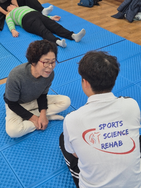 전북대학교 스포츠과학과 재활분과, 2025년 11월 13일 복지관서 스포츠마사지·테이핑 봉 대표이미지